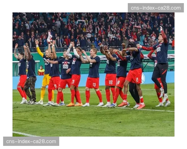 战术图解：解析弗赖堡的定位球战术，如何成为其取分利器